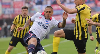 Diego Zabala de Nacional ante Peñarol en la final del Torneo Intermedio