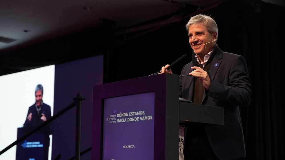 Luis Toto Caputo, esta semana, en un fuerte discurso político en el Latam Economic Forum que lo llevó al tope del Power Rankings.
