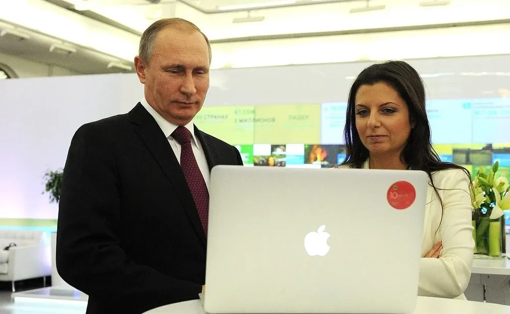 Margarita Simonián, directora de RT, y el presidente ruso Vladimir Putin