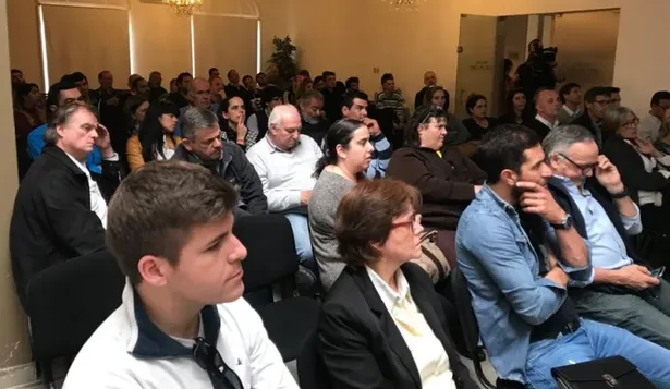 Primera reunión junto a conductores