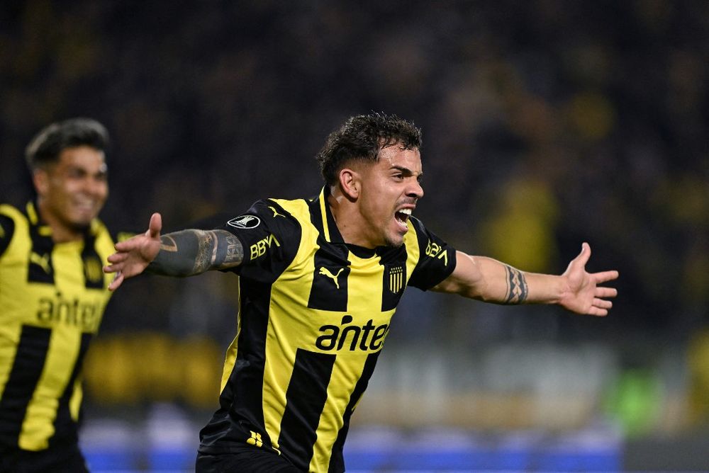 David Terans anotó el 1-0 para Peñarol ante Racing