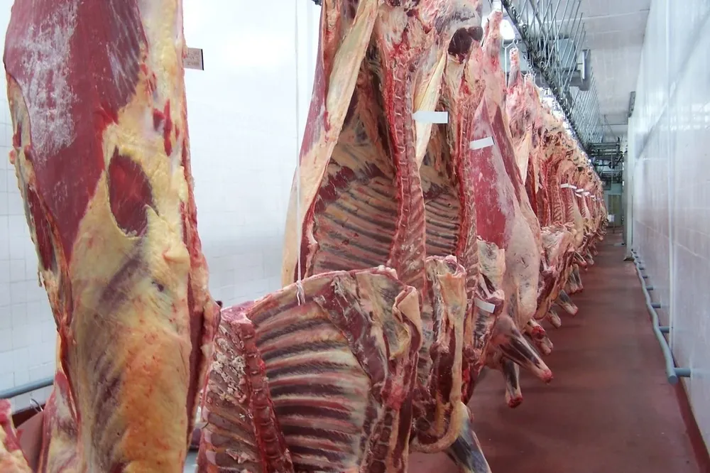 La prohibición de carnes se extenderá hasta 2023.