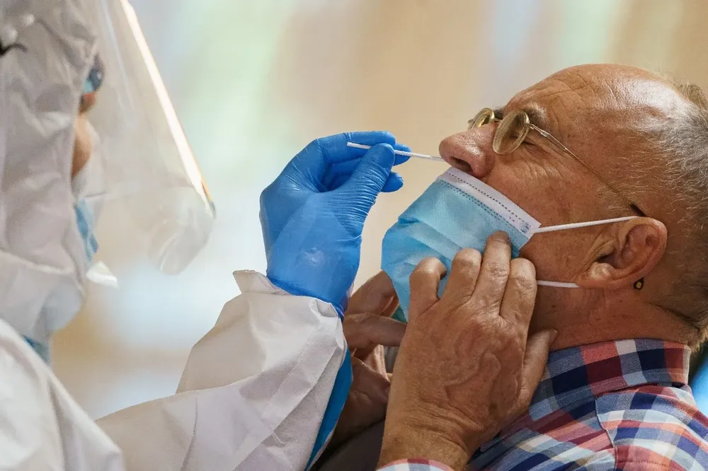 Atribuyen el aumento el repunte de los contagios al aumento de la movilidad en febrero