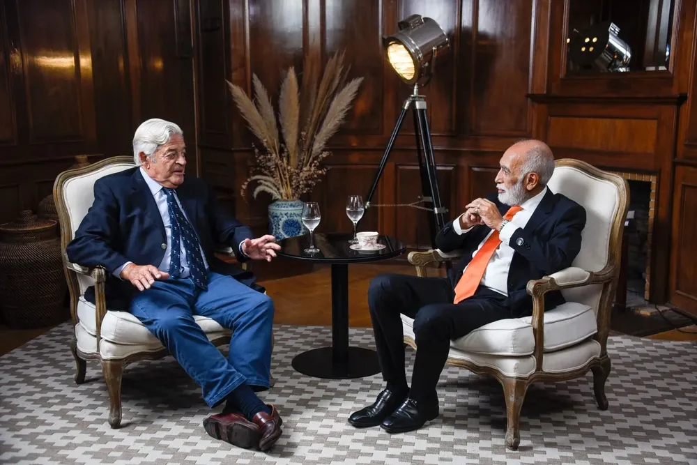González Oro en la entrevista con el expresidente Luis Alberto Lacalle