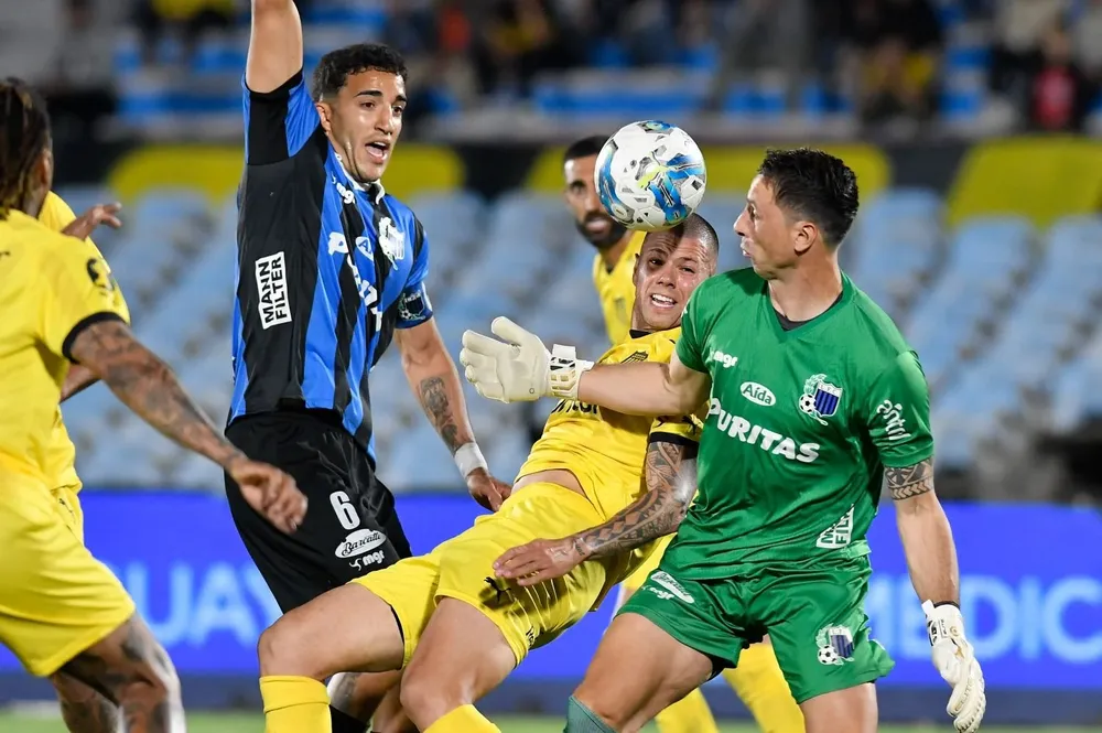 La semifinal la ganó Peñarol 1-0