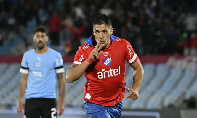 El festejo de Luis Suárez