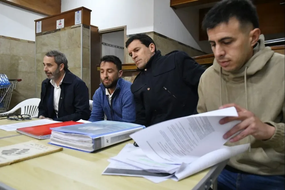 La directiva de la Mutual: Pérez, Scotti y Duarte