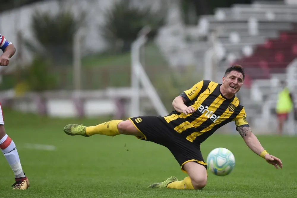 Cristian Rodríguez puede jugar su último partido en Peñarol este lunes ante Fénix