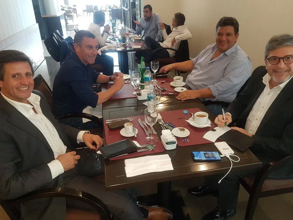 Enrique Campos, Carlos Sánchez, Jorge Barrera y Alejandro Balbi en Asunción