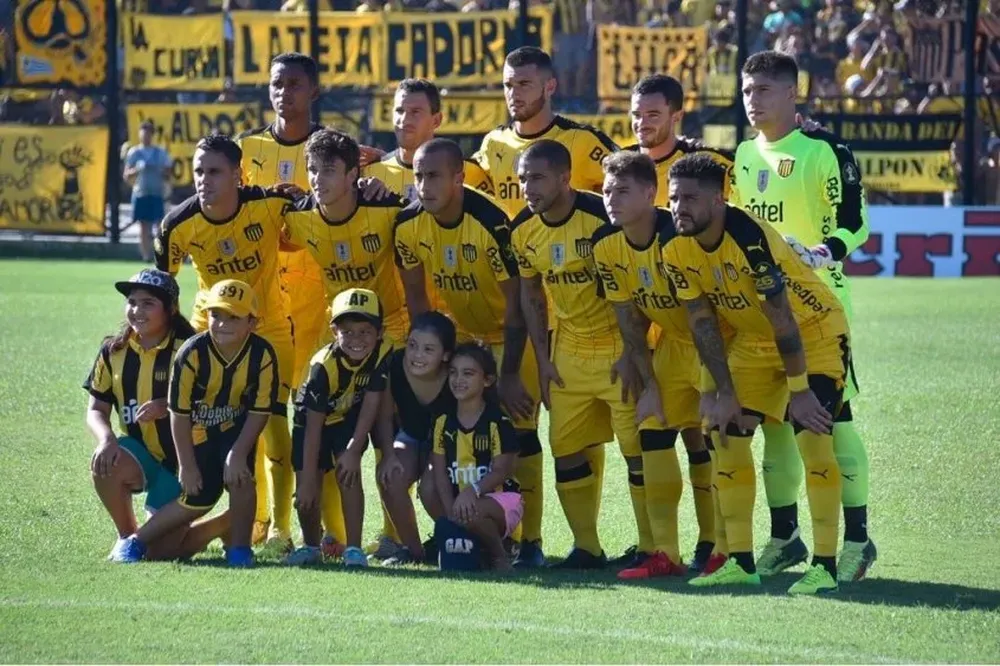 Formación de Peñarol ante Wanderers