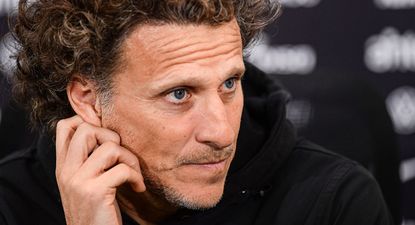 Diego Forlán en conferencia de prensa