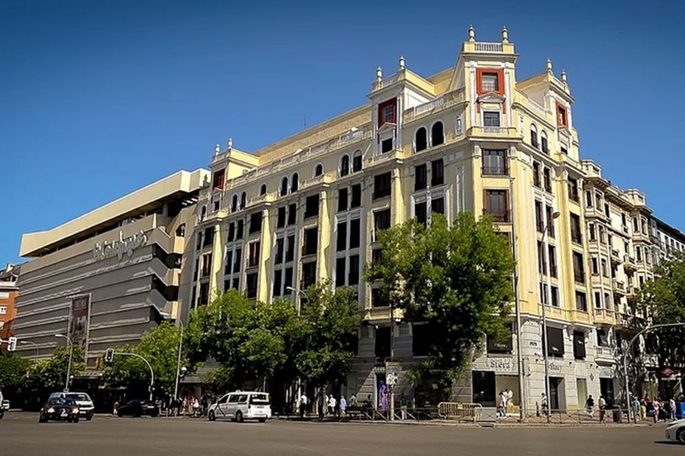 El hotel estará ubicado en los dos edificios contiguos a El Corte Inglés de Goya, en Madrid.