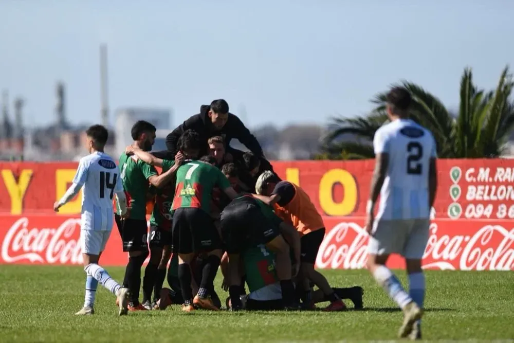 Rampla Juniors va por un triunfo ante Uruguay Montevideo