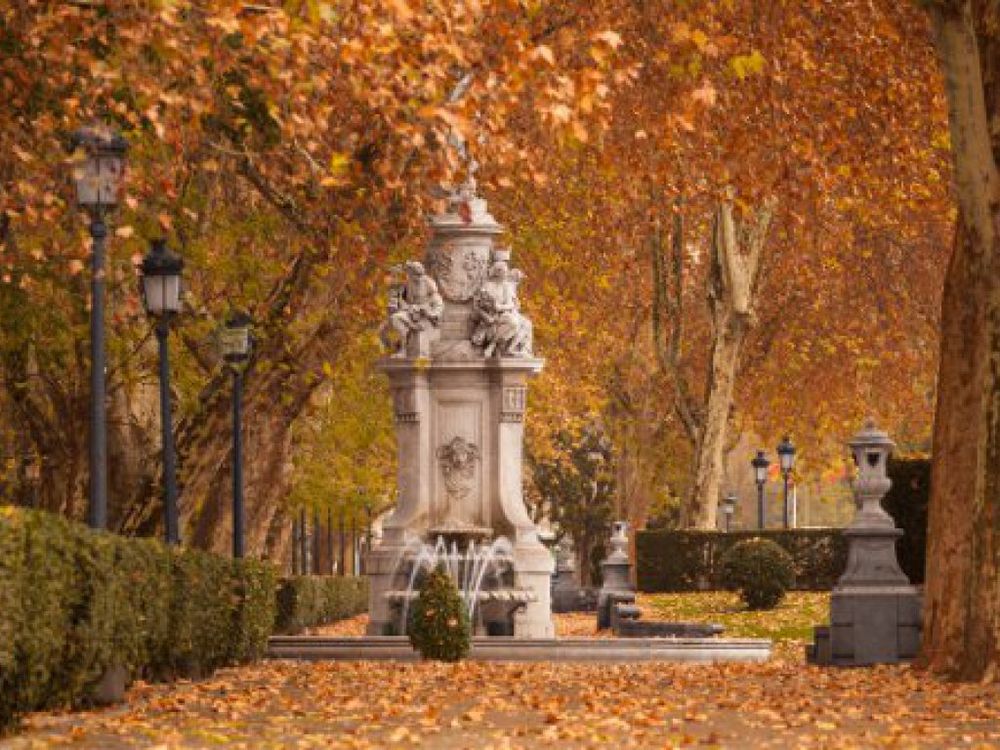 España despide el verano con un giro climático: llega el frío y las lluvias intensas.