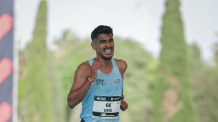 Cristhian Zamora volvió a batir el récord nacional de maratón en el Maratón de Valencia