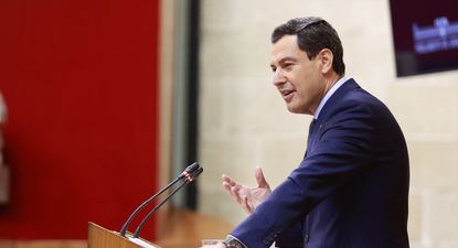 Juanma Moreno confronta a Pedro Sánchez: afirma que España necesita un PSOE de Estado y no descarta acuerdos con el PP