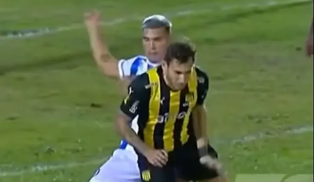 Cruce entre Rak y Ferrarés que generó la polémica