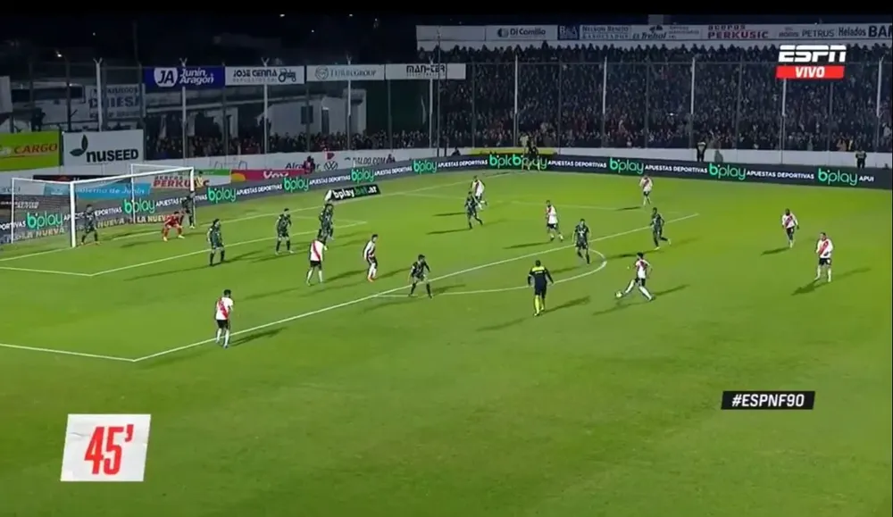 El novedoso sistema defensivo de Israel Damonte en Sarmiento de Junín