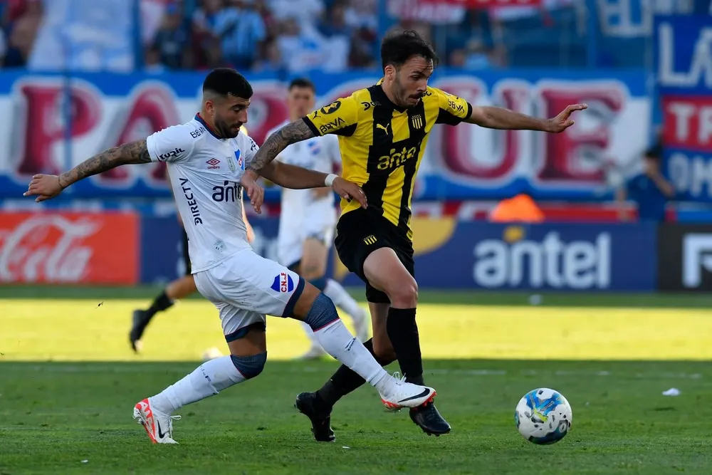 José Alberti en un clásico del año pasado