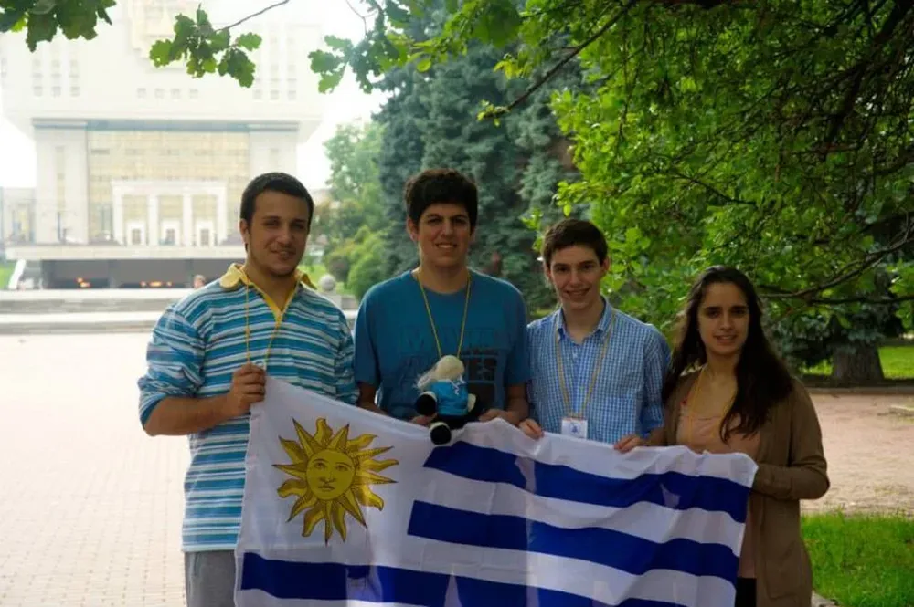Los cuatro estudiantes uruguayos que participarán de WSCI ya compitieron en dos olimpíadas de química
