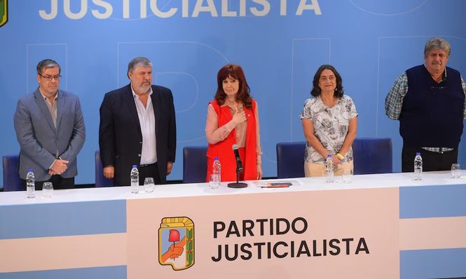 CFK convocó al PJ para fijar posición sobre el acuerdo con el FMI