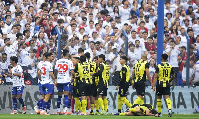 Nacional y Peñarol en el Gran Parque Central