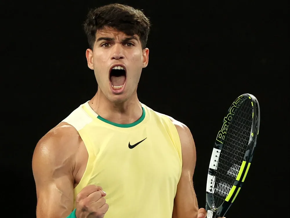 Alcaraz ganó en su debut.