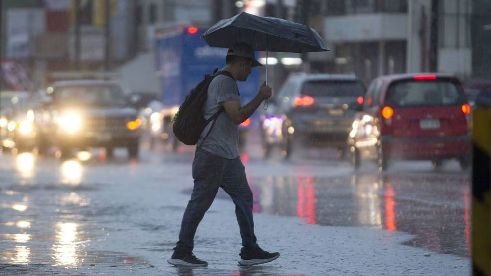 Siguen las tormentas pero sube la temperatura en España