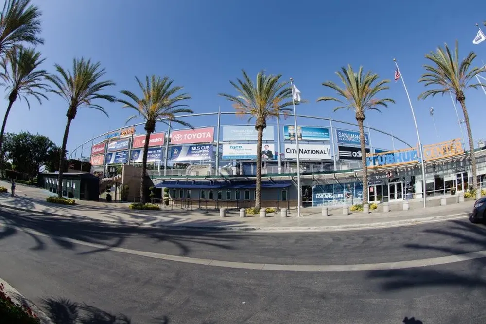 El estadio, en cuyo interior están las instalaciones productivas.