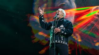 Tom Jones en un concierto