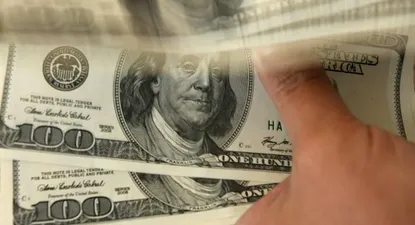 El dólar cerró a $21,566