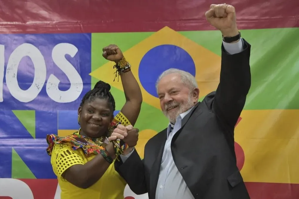 Francia Márquez, vicepresidenta de Colombia, junto al expresidente brasileño Lula