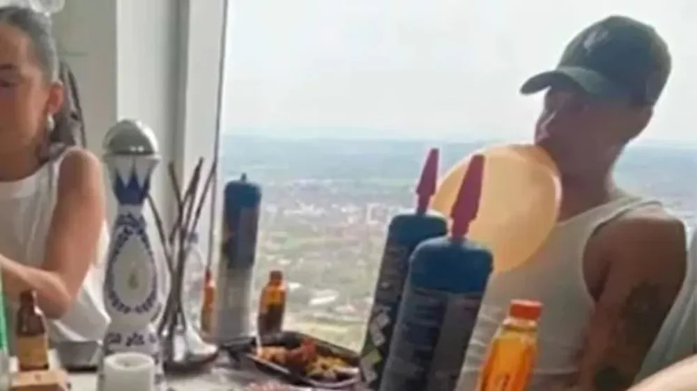 La foto en la que se ve a Dele Alli consumiendo un globo de hippy crack