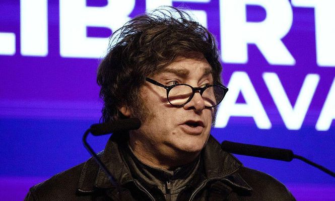 Por qué se deterioró la economía argentina hasta el punto de que Milei necesitó la ayuda directa de Trump