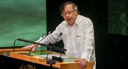 Petro dijo en la Asamblea General de la ONU que EE.UU. lanza "misiles asesinos sobre jóvenes pobres en el Caribe".