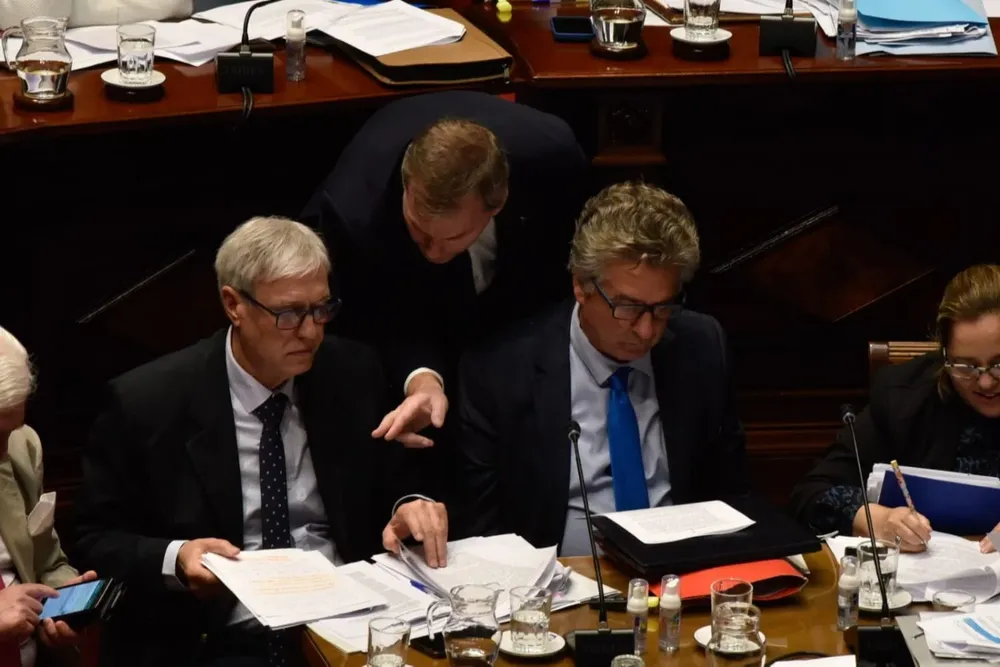 El presidente de OSE y el subsecretario de Ambiente en la interpelación