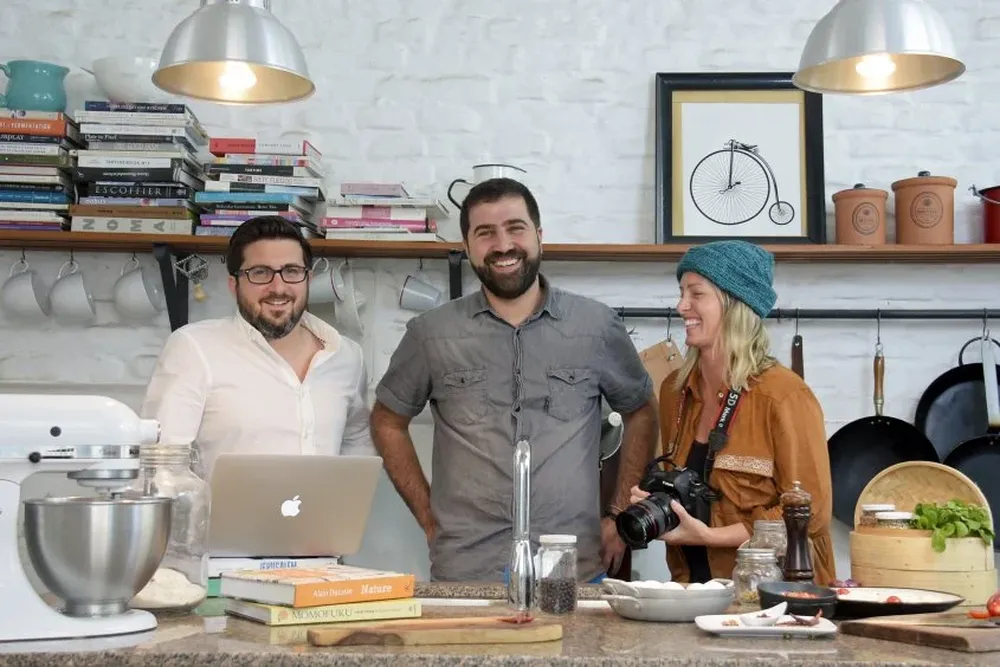 Claudio Lombardo, Álvaro Kemper y Florencia Curcio