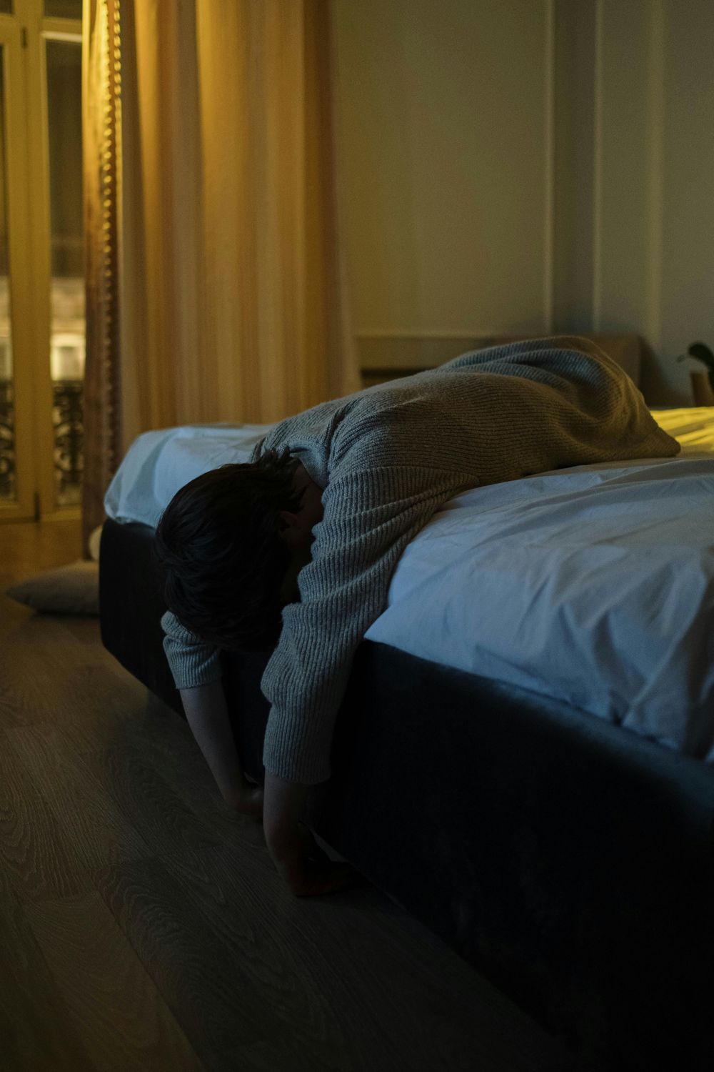 Despertarse a las 3 AM puede tener un significado místico, según la numerología. Pexels