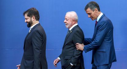 Pedro Sánchez, en Chile junto a los presidentes Gabriel Bóric y Lula Da Silva.
