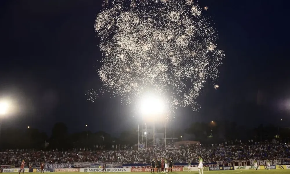 Nacional tuvo un gran recimiento en Colonia, ante Plaza en la cálida noche sabatina