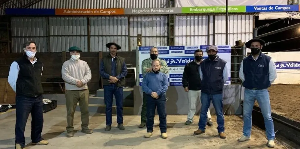 El equipo de Valdez y Cía remató con todas las medidas sanitarias requeridas.