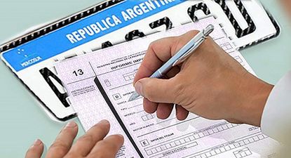 El Gobierno de Milei elimina impuestos para la compraventa de automóviles