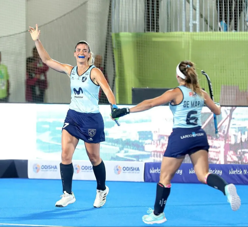 Teresa Viana y Camila De María