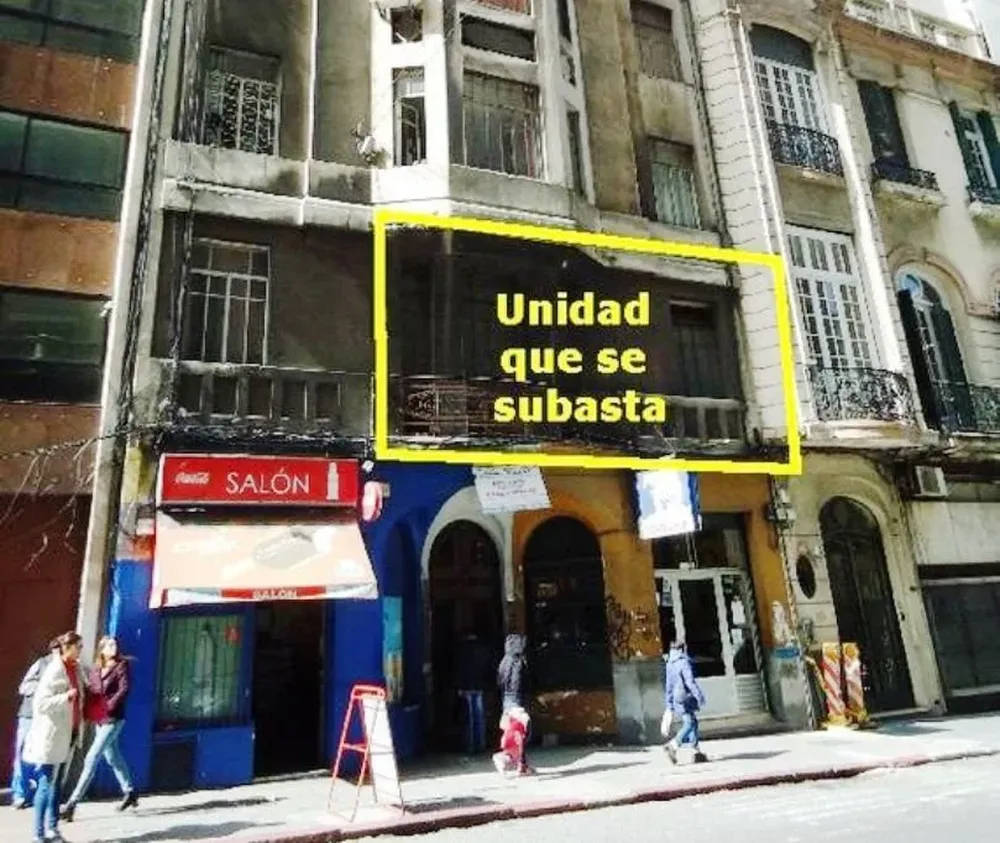El remate será sin base y en moneda nacional