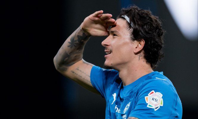 Festejo de gol de Darwin Núñez ante Al Hazm