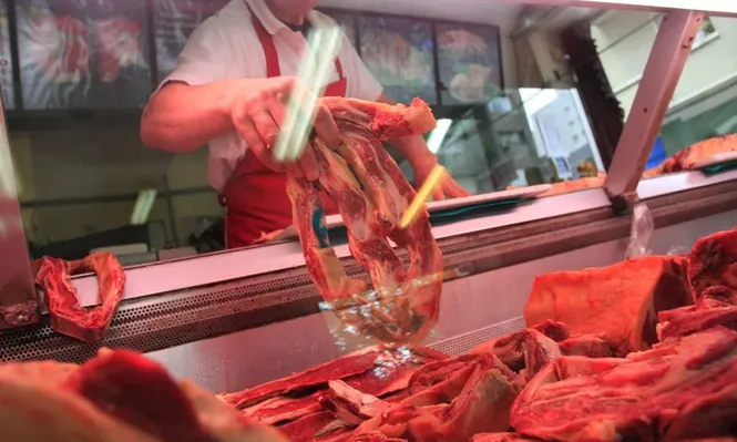 Carnes: en la demanda del mercado interno, también para las fiestas de fin de año, lideran las de vacuno, pero crece la demanda en clásicos puntuales como cordero y lechón.