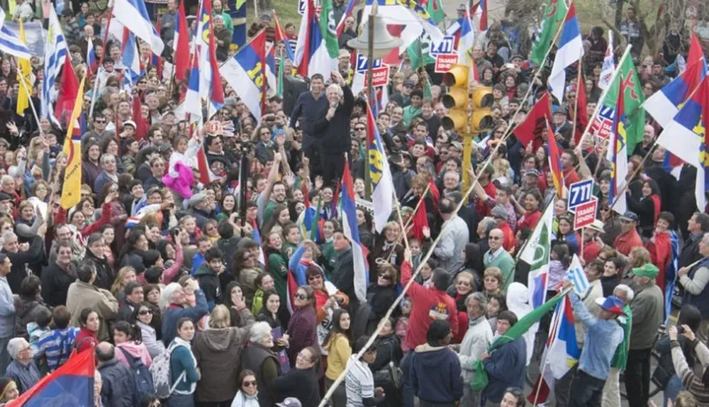 Tabaré Vázquez y Raúl Sendic en Tacuarembó