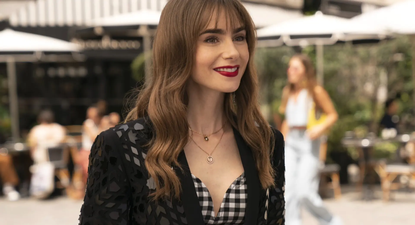 La segunda parte de la 4ta temporada de Emily en París se estrena este jueves