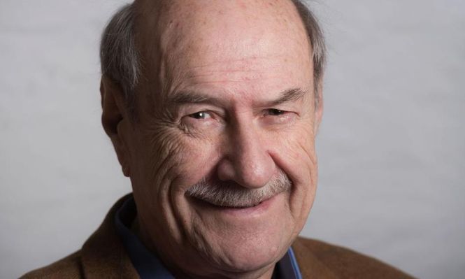 Antonio Skármeta es considerado uno de los nombres más importantes de la narrativa chilena.