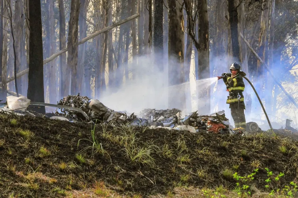 El avión se estrelló apenas 15 segundos después de haber despegado